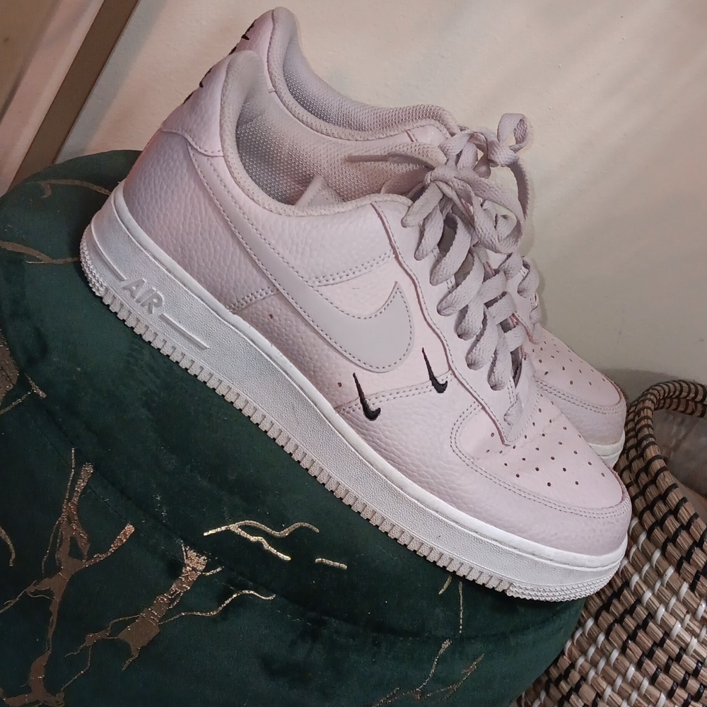 Women's Classic Sneakers
